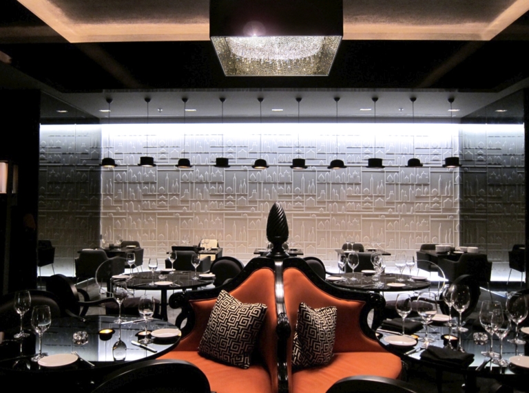 Restaurant light 4 Deep Sky 80x80 Ritz Carlton Bahrein Manama