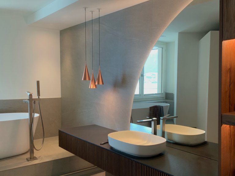 Bathroom light 5 291881921 5551664288187264 7204251359389585867 n 1