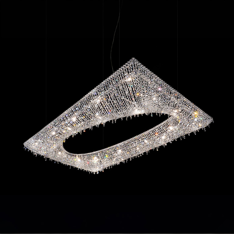 Artikoi 3 Artikoi crystal chandelier by Manooi corner view