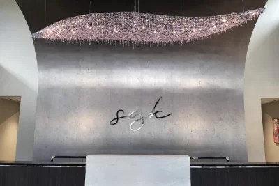 manooi-reception-chandelier-ideas