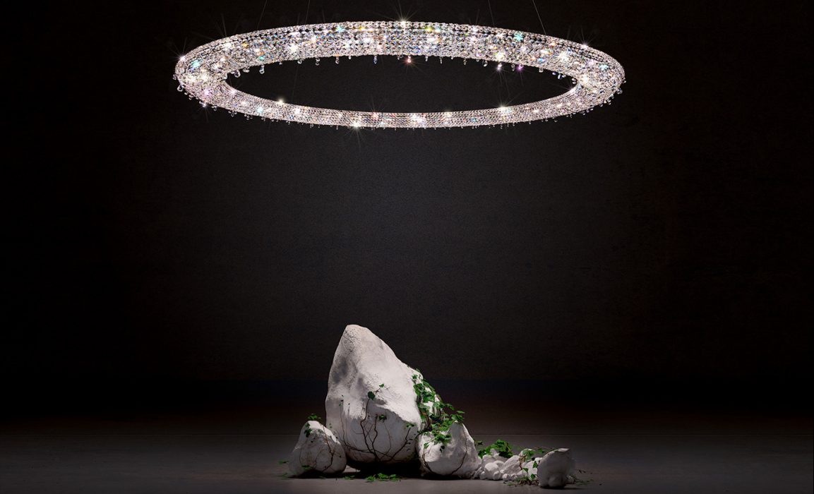Manooi loop luxury chandelier